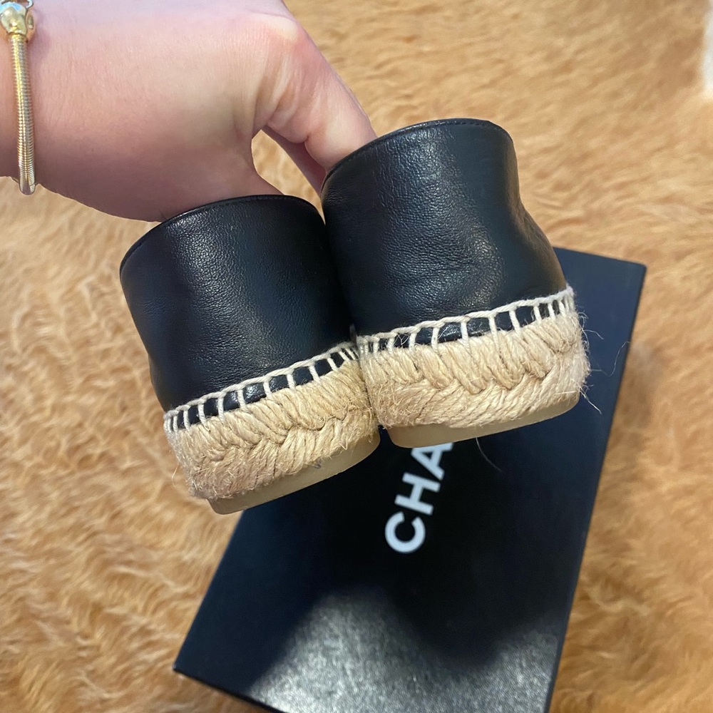 Chanel Women Espadrilles In Lambskin Leather-black - Picture 6 of 9